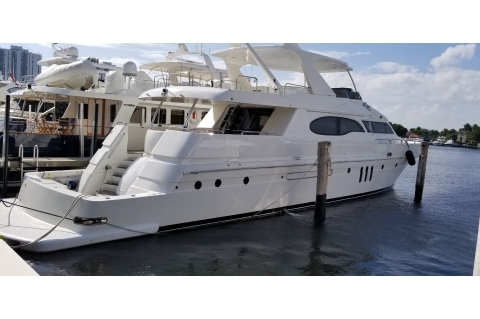 2009 Tango 85 Cockpit Motor Yacht