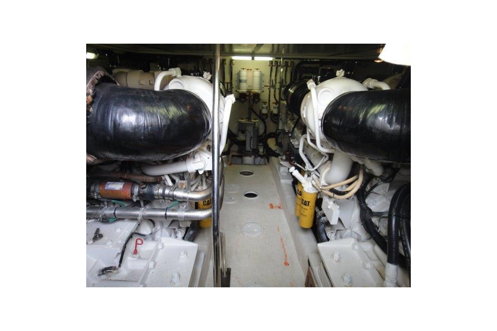 2004 Riviera 58' Enclosed Bridge
