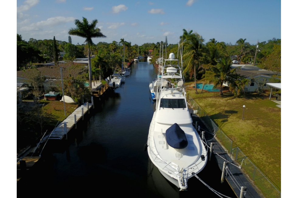 2004 Riviera 58' Enclosed Bridge