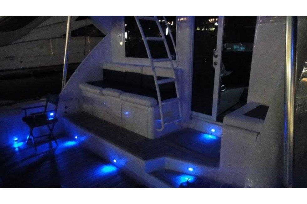 2004 Riviera 58' Enclosed Bridge 2004 Riviera 58' Enclosed Bridge
