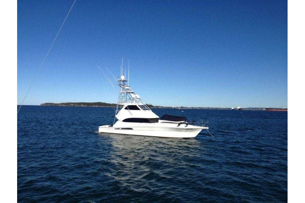 2004 Riviera 58' Enclosed Bridge 2004 Riviera 58' Enclosed Bridge