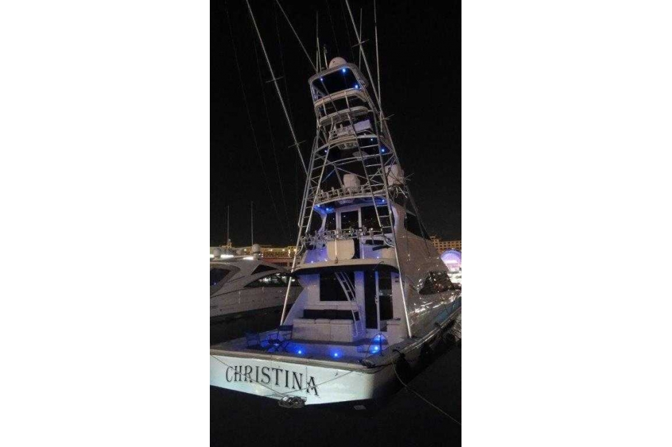 2004 Riviera 58' Enclosed Bridge 2004 Riviera 58' Enclosed Bridge