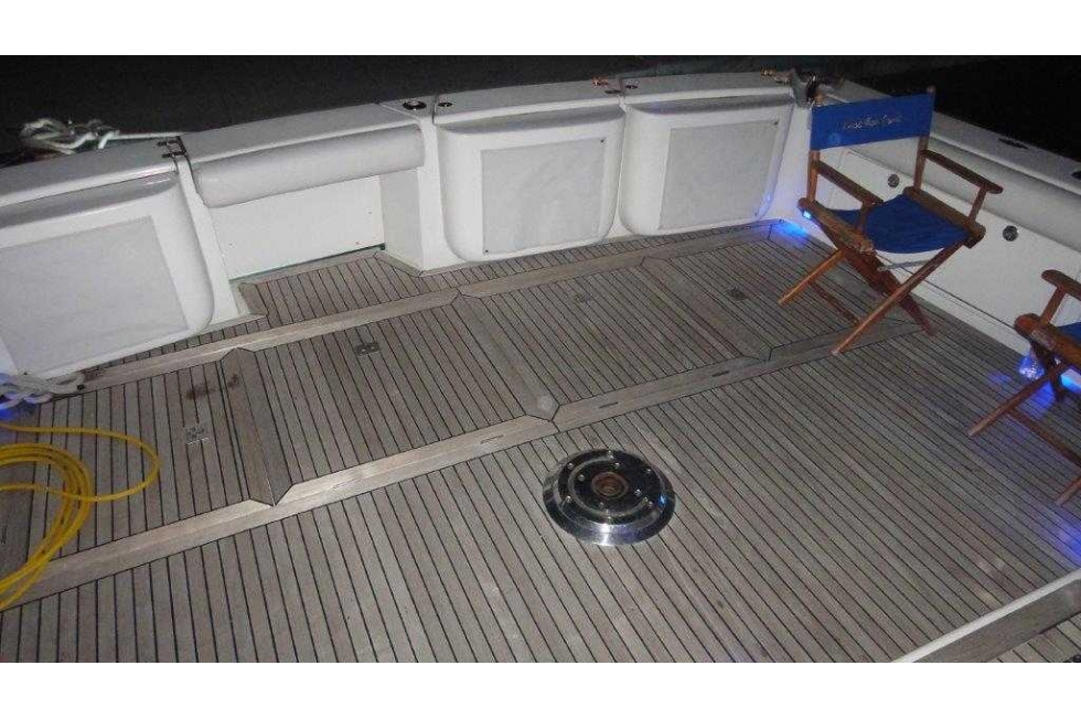 2004 Riviera 58' Enclosed Bridge 2004 Riviera 58' Enclosed Bridge