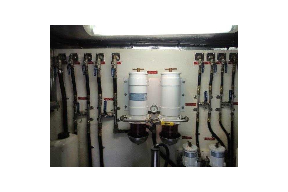 2004 Riviera 58' Enclosed Bridge