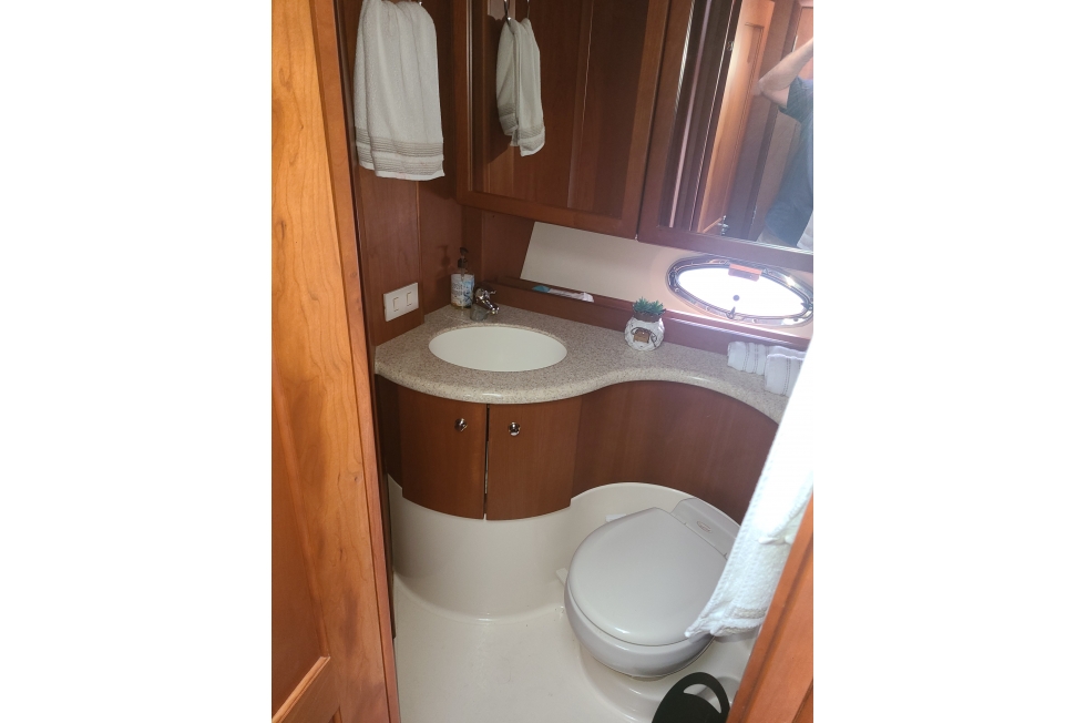 2005 Silverton 380 Sport Bridge