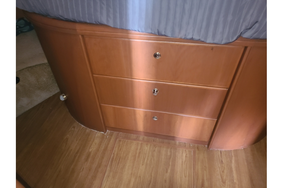 2005 Silverton 380 Sport Bridge