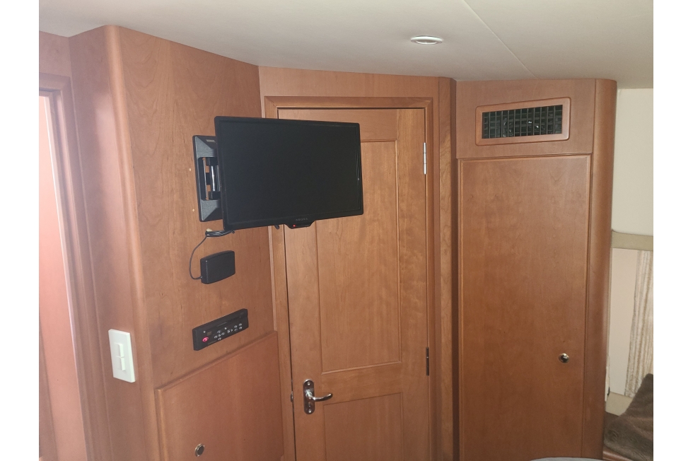 2005 Silverton 380 Sport Bridge