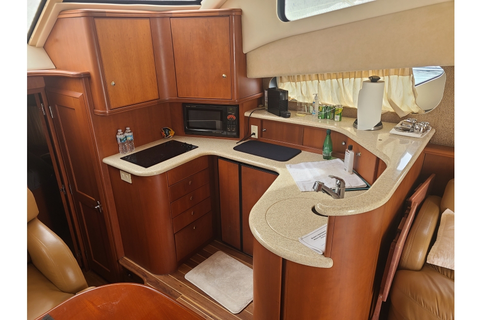 2005 Silverton 380 Sport Bridge