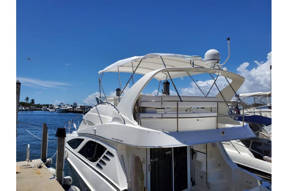 2005 Silverton 380 Sport Bridge 2005 Silverton 380 Sport Bridge