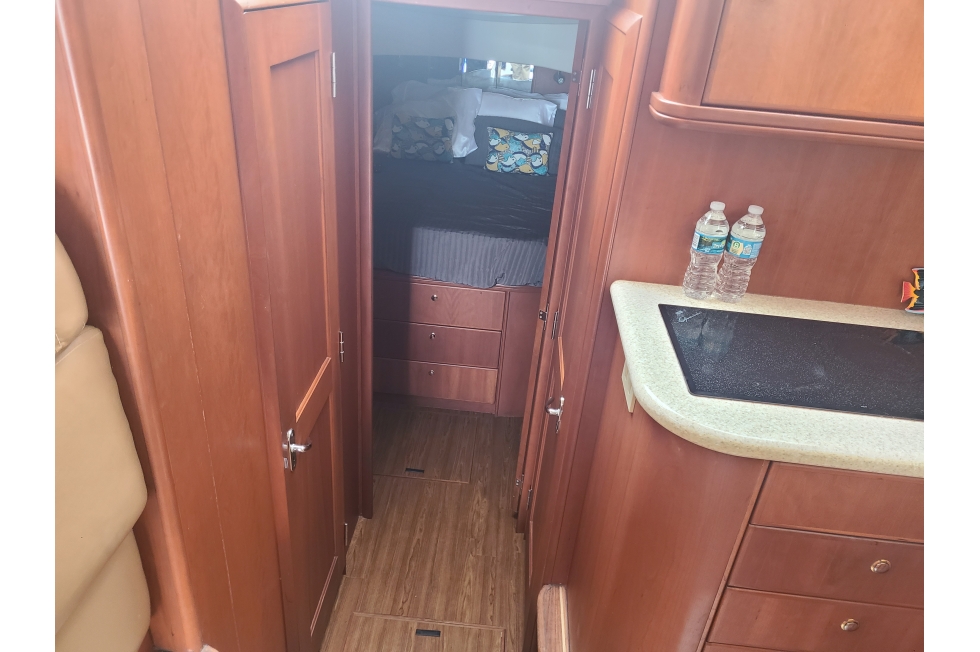 2005 Silverton 380 Sport Bridge