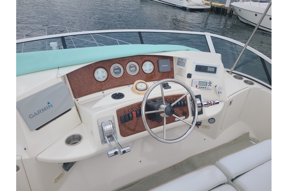 2005 Silverton 380 Sport Bridge